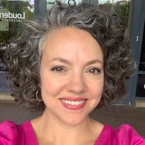 Meet your Posher, Carrie